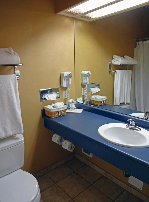 פאוול ריבר Beach Gardens Resort And Marina חדר תמונה